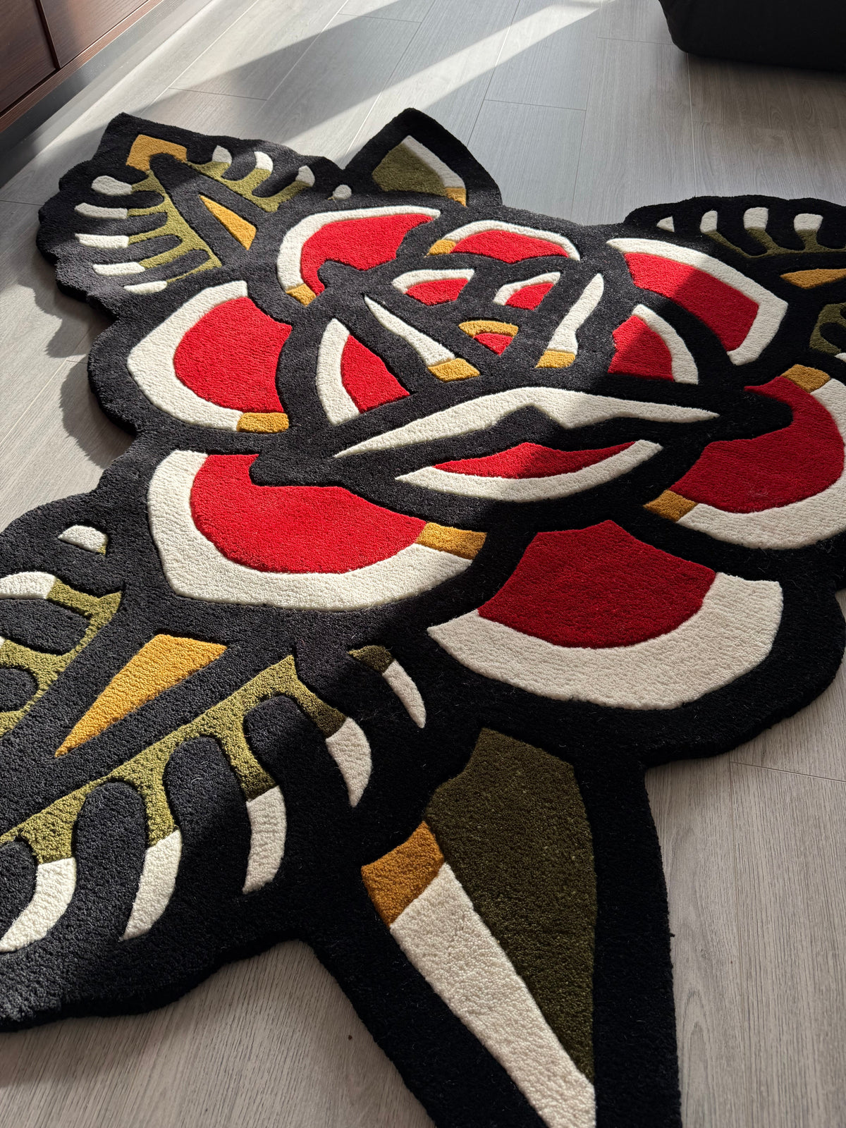 Rose x Jitan Forcier